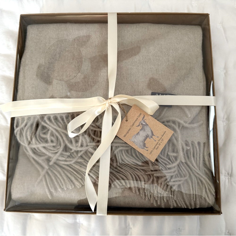 NIB Alashan 100% Cashmere Throw Blanket 50x70